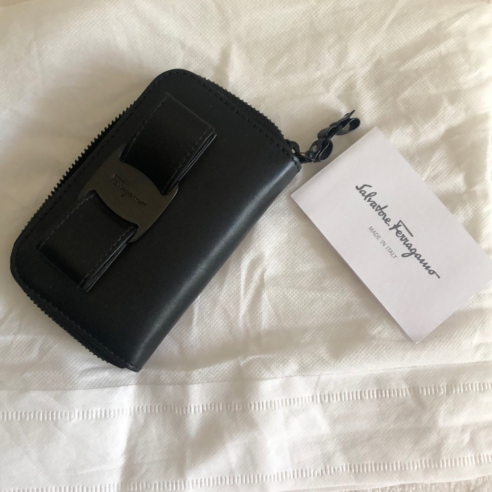 Salvatore Ferragamo zip wallet